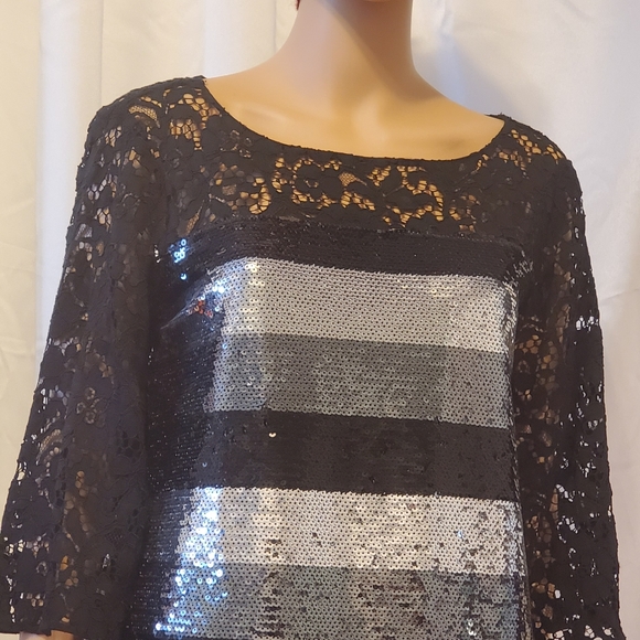 Alegant set for any event 2pc happy holidays lace pants lace top and silver - Picture 4 of 17